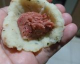Foto langkah ke 2 dari resep Perkedel Isi Kornet.