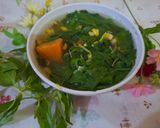Foto langkah ke 4 dari resep Sayur Bening Bayam-Kemangi.