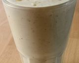 A picture of step 1 of Oatmeal Banana Smoothie.