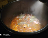 Foto del paso 3 de la receta: Fideos con Carne y Espinacas en Olla GM