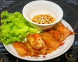 Hình bước làm 2 của món Ram Tôm Đất Bình Định Cuốn Bánh Tráng Rau Sống