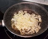 Foto del paso 3 de la receta: Macarrones gratinados con setas y manzana!!