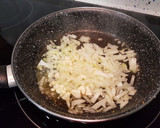 Foto del paso 3 de la receta: Macarrones gratinados con setas y manzana!!