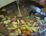 Foto langkah ke 4 dari resep Pindang Iga kuah bening.