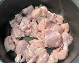 A picture of step 1 of Hyderabadi chicken dum biryani.