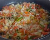 भरलेली ढोबळी मिरची (bharleli dhobli mirchi recipe in marathi) रेसिपी स्टेप 2 फोटो 