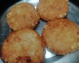 A picture of step 5 of Sago Tikki.