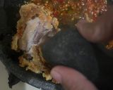 Foto langkah ke 4 dari resep Ayam Geprek.