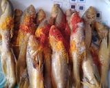 A picture of step 2 of Fried Topshe fish fry.