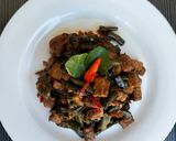 Foto langkah ke 5 dari resep Oseng Manis Tempe Kacang Panjang.