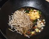 Foto langkah ke 6 dari resep Mie Sagu Kuah.