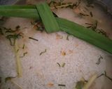 Foto langkah ke 4 dari resep Nasi Daun Jeruk Kulit Ayam Crispy.