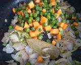 A picture of step 4 of Sprouted ragi masala khichdi.