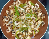 Foto del paso 2 de la receta: Burritos de pollo y champiñones