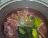 Foto langkah ke 3 dari resep Rawon Daging Hitam Pekat Gurih 🖤🍲.