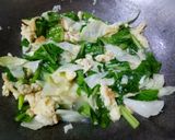 Foto langkah ke 3 dari resep Kwetiau Goreng Sederhana.