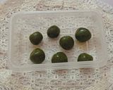 A picture of step 4 of Moringa Powder's Capsule.