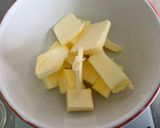 Une image de l'étape 1 de Gâteau fondant aux amandes et miel des Marquises.