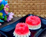 Foto langkah ke 5 dari resep Puding Lumut Merah Putih.