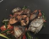 Foto langkah ke 6 dari resep Tumis Kukus Tongkol.