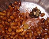 A picture of step 2 of Shengdana/ peanut chutney.