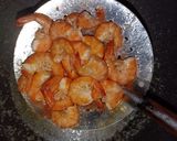 Foto langkah ke 2 dari resep Udang Tahu Asam Manis.
