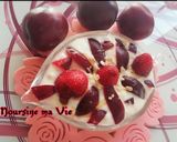 صورة لخطوة 1 من وصفة تحلية خفيفة بالفراولة 🍓🍓والبرقوق