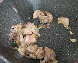 Foto langkah ke 2 dari resep Ayam Kulit Tahu Kuah Kecap.