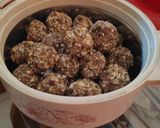 A picture of step 4 of Khajur nuts laddoo.