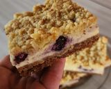 Foto del paso 14 de la receta: Cuadrados de cheesecake de arándanos con crumble 🫐