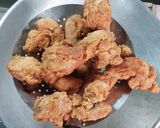 Foto langkah ke 7 dari resep Kepala Ayam Goreng Krispy.