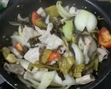 Hình bước làm 5 của món Lòng non xào Cải chua