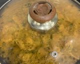 A picture of step 4 of Tawa chicken chutney roll.