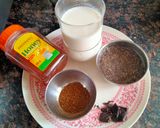 A picture of step 1 of Cold coffee chia seeds pudding.