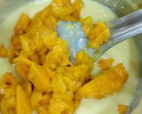 A picture of step 2 of Mango custard.