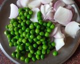 A picture of step 2 of Pudina rice.
