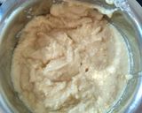 A picture of step 2 of Medu vada.