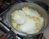 Foto langkah ke 3 dari resep Sawi gulung isi Ayam Tahu.