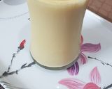 A picture of step 3 of 3 ingredients Mango Shake.