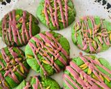 A picture of step 6 of Pistachio cookies.
