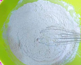 Foto del paso 2 de la receta: Tortas de aceite a los aromas de cardamomo y canela
