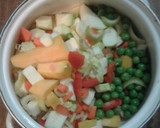 Foto del paso 1 de la receta: Sopa de verduras pollo y fideos (sin sal)