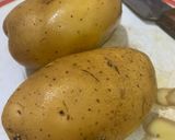 A picture of step 1 of Potato Peel Crispy Crunchy Chips for munching😄😋.