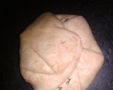 A picture of step 7 of Panner Paratha.