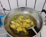 Foto langkah ke 3 dari resep Ayam Ungkep Bumbu Kuning (Stok Frozen).