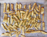 Foto del paso 4 de la receta: Patatas a las hierbas en el horno
