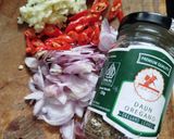 Foto langkah ke 1 dari resep Spaghetti Aglio Olio with Tuna Asap.