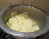 A picture of step 1 of Aloo Bhujia😁😁.