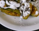 A picture of step 5 of Parmal and Aloo Crunchy Fry.