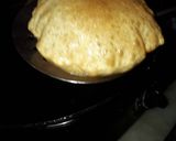 A picture of step 4 of Garma garam puri.